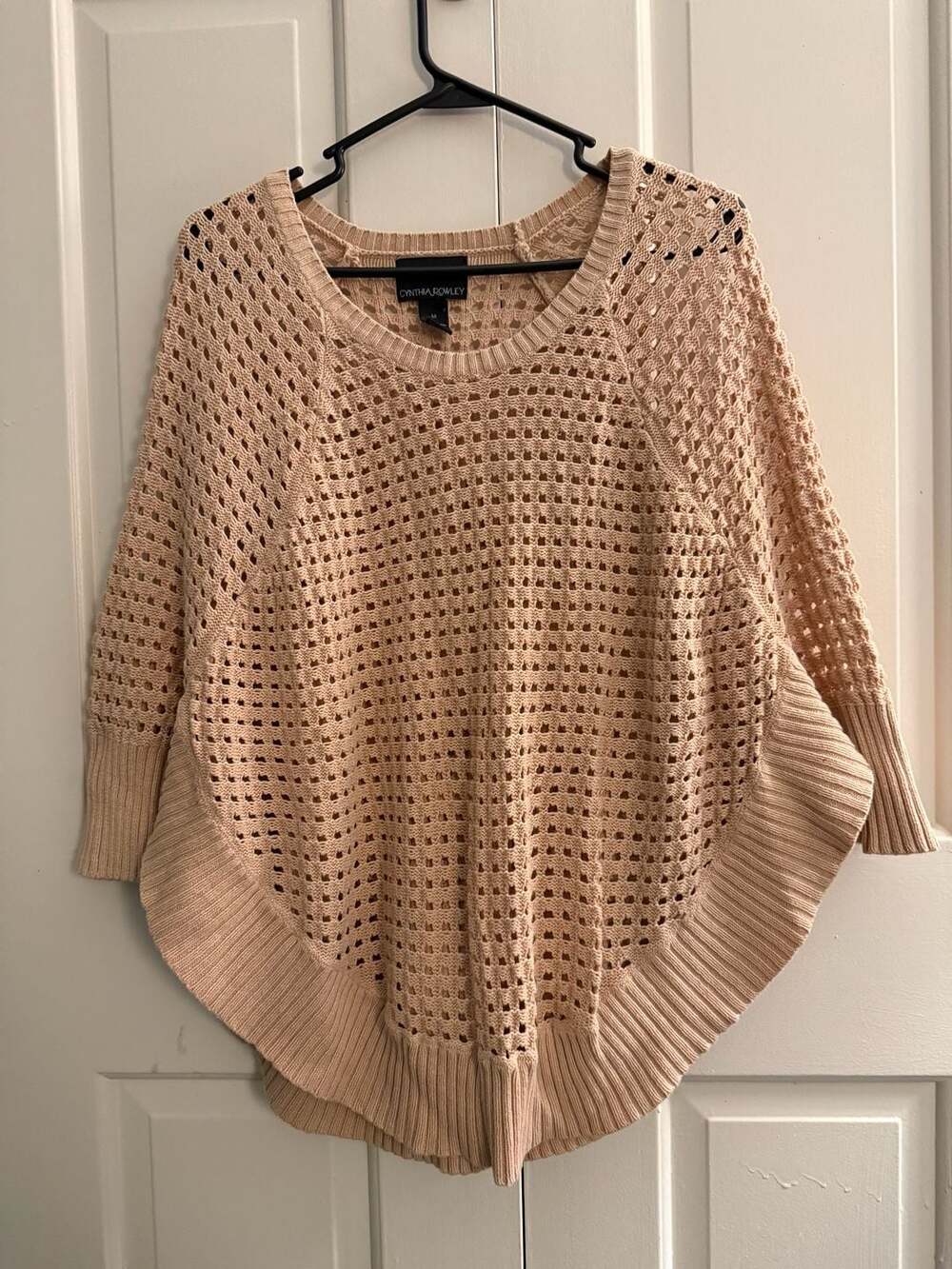 Cynthia Rowley Beige Openwork Crochet Batwing Sleeve Poncho Sweater M